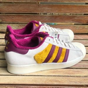 Adidas superstar yellow & magenta size 10